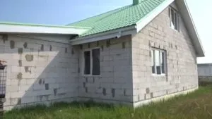 Mi a jobb, hogy építsenek egy nyaraló anyagok és technológiák