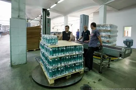 Hogyan készítsünk ásványvíz Borjomi, ahogy az