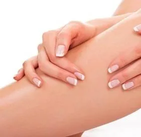 Hogyan könnyítsen szőr a lábát, úgy, hogy ne vegye (láb) Hogyan könnyítsen szőr a lábát, úgy, hogy ne törölje