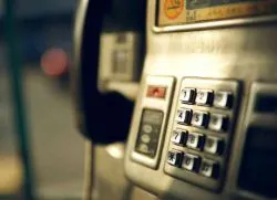 Mint bosszút a férfi, tudva a telefonszámát