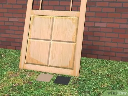 Hogyan kell festeni a régi, fából készült ajtó