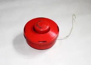 Hogyan szél a damil az orsóra trimmer