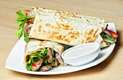 Főzni Shawarma House finomságok recept - főzés recept lépésről lépésre fotók a (szendvics) Főzni Shawarma House finomságok recept - főzés recept lépésről lépésre fotók