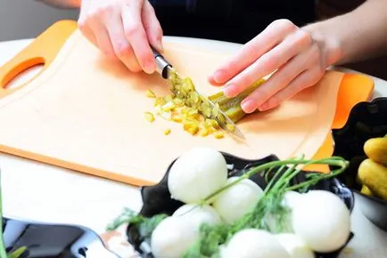 Hogyan kell elkészíteni a tökéletes saláta recept lépésről lépésre