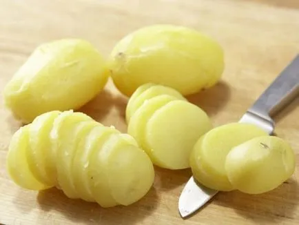 Főzni chanterelles egy serpenyőben, amelyek nem voltak gumi, és nem keserű - receptek Tejfölös,