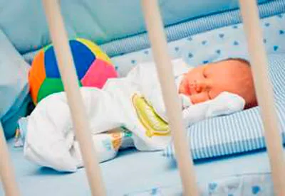Hogyan kell tanítani a gyermeket, hogy aludni külön a szüleiktől - egy külön szobában, vagy az ágya, umnyash (hogyan kell tanítani a baba egyedül aludni a kiságyban) Hogyan kell tanítani a gyermeket, hogy aludni külön a szüleiktől - egy külön szobában, vagy az ágya, umnyash
