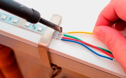 Hogyan lehet csatolni, vagy bottal LED LED szalag
