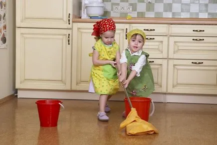 Hogyan kell tanítani a gyermeket, hogy segítsen a ház körül 9 tipp