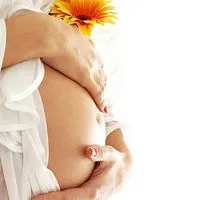 Hogy van a baba az anyaméhben (c) Ahogy a gyermek fejlődik az anyaméhben