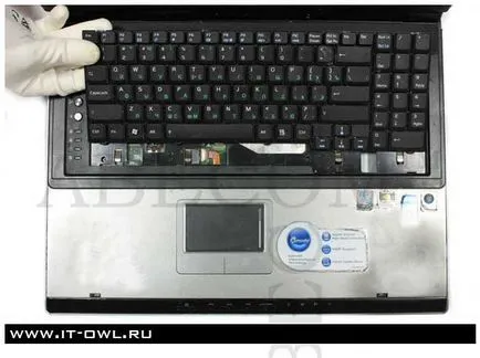 Hogyan szétszerelni a laptop 1