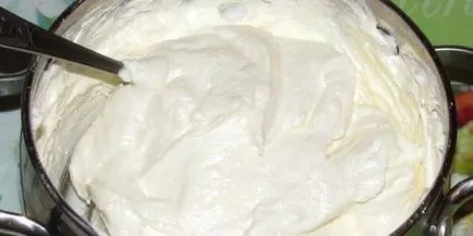 Hogyan készítsünk egy krémes tejszín, puding, csokoládé (hogyan tejföl torta vastag) Hogyan készítsünk egy krémes tejszín, puding, csokoládé