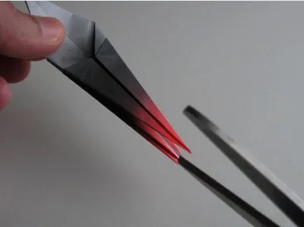 Hogyan készítsünk egy pók papírból 4 lépésről lépésre bemutató fotókkal
