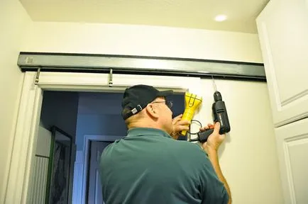 Hogyan, hogy a tolóajtó kezével fotó és videó használati