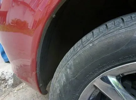 Levétele és visszahelyezése az első lökhárító a Lada Kalina