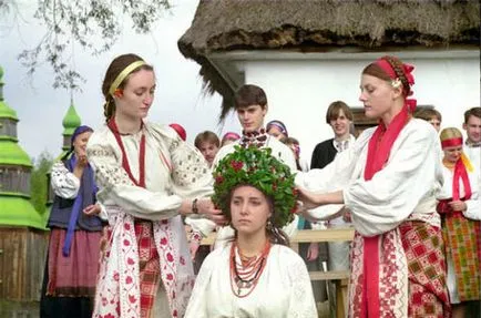 Hogyan udvarol egy menyasszony annyit kell tennie, a vőlegény és a szülei