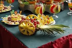 Hogyan díszíteni a táblázatot, ötletek, fotók, példák