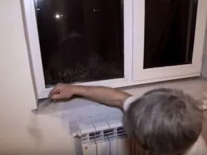 Hogyan kell telepíteni egy műanyag ablakpárkány saját kezűleg