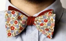 Hogyan lehet lekötni egy szalag a ruhát egy pár univerzális módon (döntetlen) Hogyan lehet lekötni egy szalag a ruhát egy pár univerzális módon