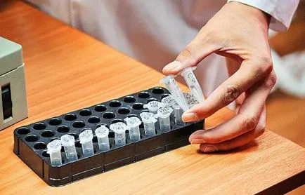 Hogyan védekezhet a kullancsok Hogyan válasszuk ki a megfelelő ruhát, hogy megvédjék magukat, néz ki a kép (jobbra) Hogyan védekezhet a kullancsok Hogyan válasszuk ki a megfelelő ruhát, hogy megvédjék magukat, néz ki a kép