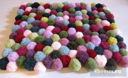 Pompon mat meg a kezét, lépésről lépésre workshop Báránya pompon és csomagok