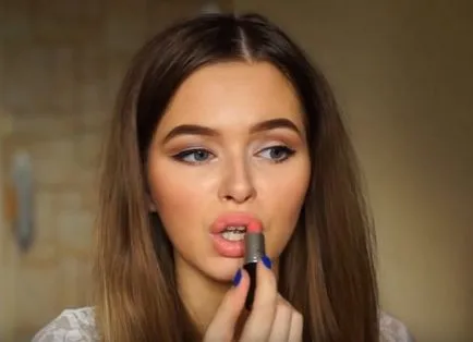 Gyönyörű make-up otthon