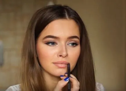 Gyönyörű make-up otthon