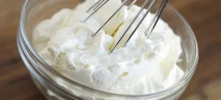 A krémet a krémes - recepteket a tejszínhab mascarpone sajt, túró, tejföl (cake) A krémet a krémes - recepteket a tejszínhab mascarpone sajt, túró, tejföl és