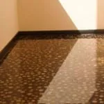 Anyagok befejező erkély burkolás, a falak, a loggia