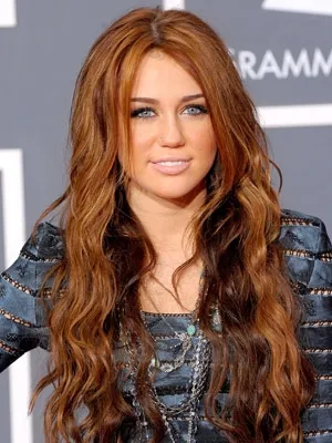 Új frizura Mayli Sayrus, valamint a felső legjobb frizurák Miley minden alkalommal, hírek és fotó 2017