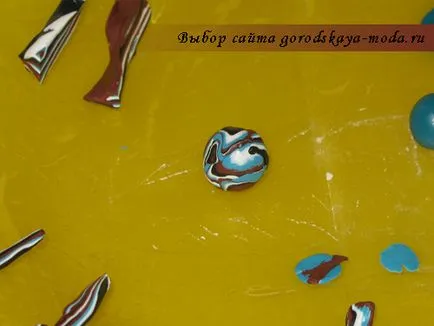 Gyűrűk és medál a szakterületen Mokume Ghána (medál) Gyűrűk és medál a technika Mokume gane