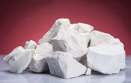 Meszelés lime falak és a mennyezet, mint a híg, és a minőség javítása