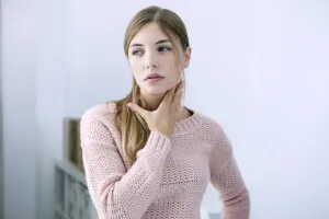 Miért van aureus a torokban, és hogyan kell kezelni azt