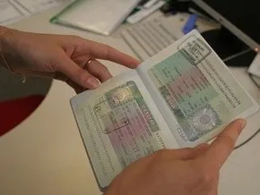 Mi vízumot egyedül Németországban