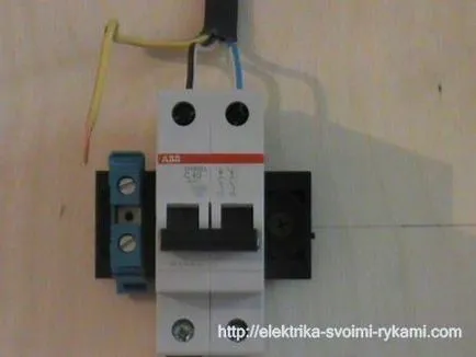 Részletes utasításokat, hogyan kell csatlakoztatni a megszakító (automatikus) Részletes utasításokat, hogyan kell csatlakoztatni a megszakító
