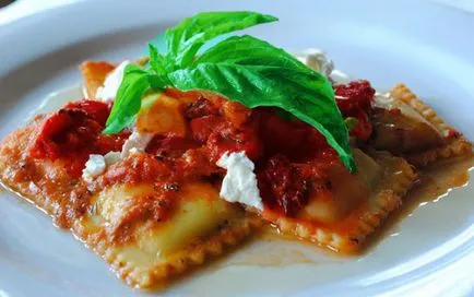 Ravioli - mi ez, egy fénykép, amit esznek, hogyan kell elkészíteni azt (enni) Ravioli - mi ez, egy fénykép, amit esznek, hogyan kell felkészülni