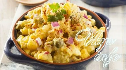 Saláta füstölt kolbász, uborka recept egy fotó