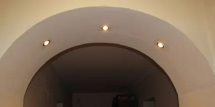 Lépésről lépésre - hogyan lehet egy boltív készült gipszkarton kezük fotókkal és videó (a) Lépésről lépésre - hogyan lehet egy boltív készült gipszkarton kezük fotókkal és videó