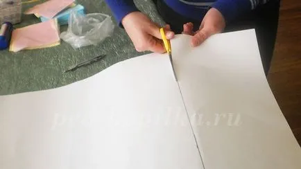 Hat kartonból kezük