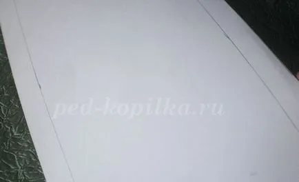 Hat kartonból kezük
