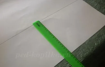Hat kartonból kezük