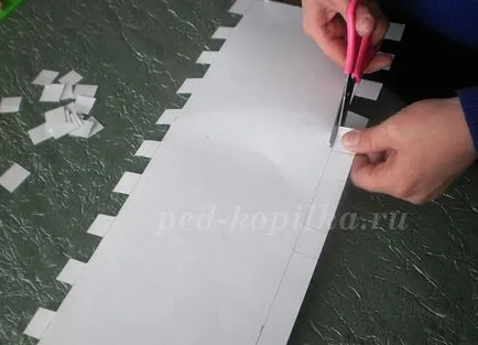 Hat kartonból kezük