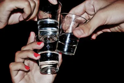 Mi váltja alkohol
