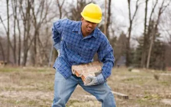 Görcse hátizmok okoz, tünetei, kezelés () Görcse hátizmok okoz, tünetei, kezelése