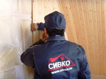 Tanácsot, hogyan és mit kell hüvelyébe belül a tetőtérben