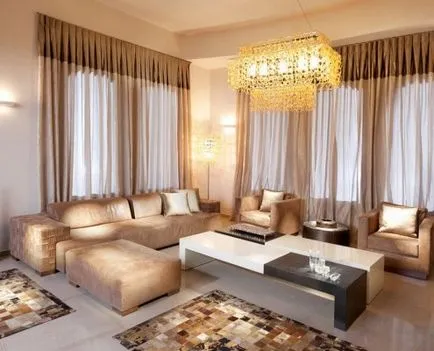 A modern design az ablakok a nappali, egy szoba két vagy három nagy és a kis ablakok (modern) A modern design az ablakok a nappali, egy szoba két vagy három nagy és a kis ablakok