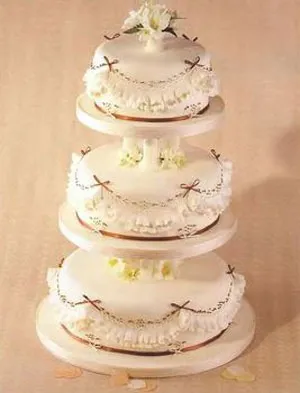 Esküvői torta a kezüket - egy recept, hogyan kell díszíteni, fotó és videó