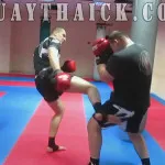 Thai boksz kezdőknek - Hogyan lehet rögzíteni közép- kick, thai-box, Muay Thai, önvédelem (szakmai thai boksz kezdőknek) Thai boksz kezdőknek - Hogyan lehet rögzíteni közép- kick, thai-box, Muay Thai, önvédelem
