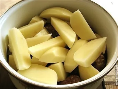 Húsgombóc burgonyával