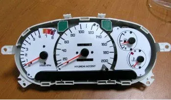 Tuning a műszerfal, a kézművesség az autók (dashboard) Tuning a műszerfal, kézműves autók