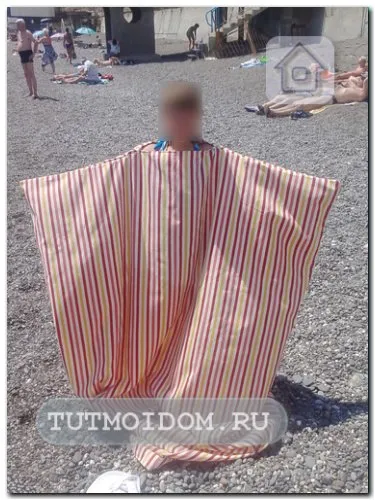 Tutmoydom - Férfi fodrász - egy fátyol-ruhatár a strandon (takaró-ruhatár) Tutmoydom - Férfi fodrász - egy fátyol-ruhatár a strandon